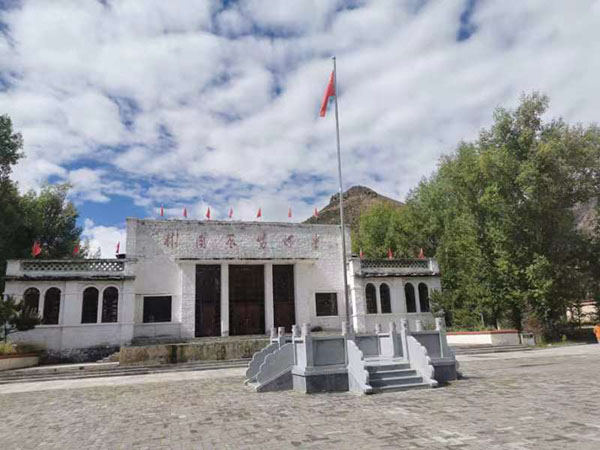 图8. 林周农场礼堂照片.jpg