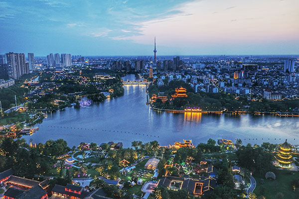 航拍下的水城风光全景。南湖晚报赵颖硕 摄.jpg